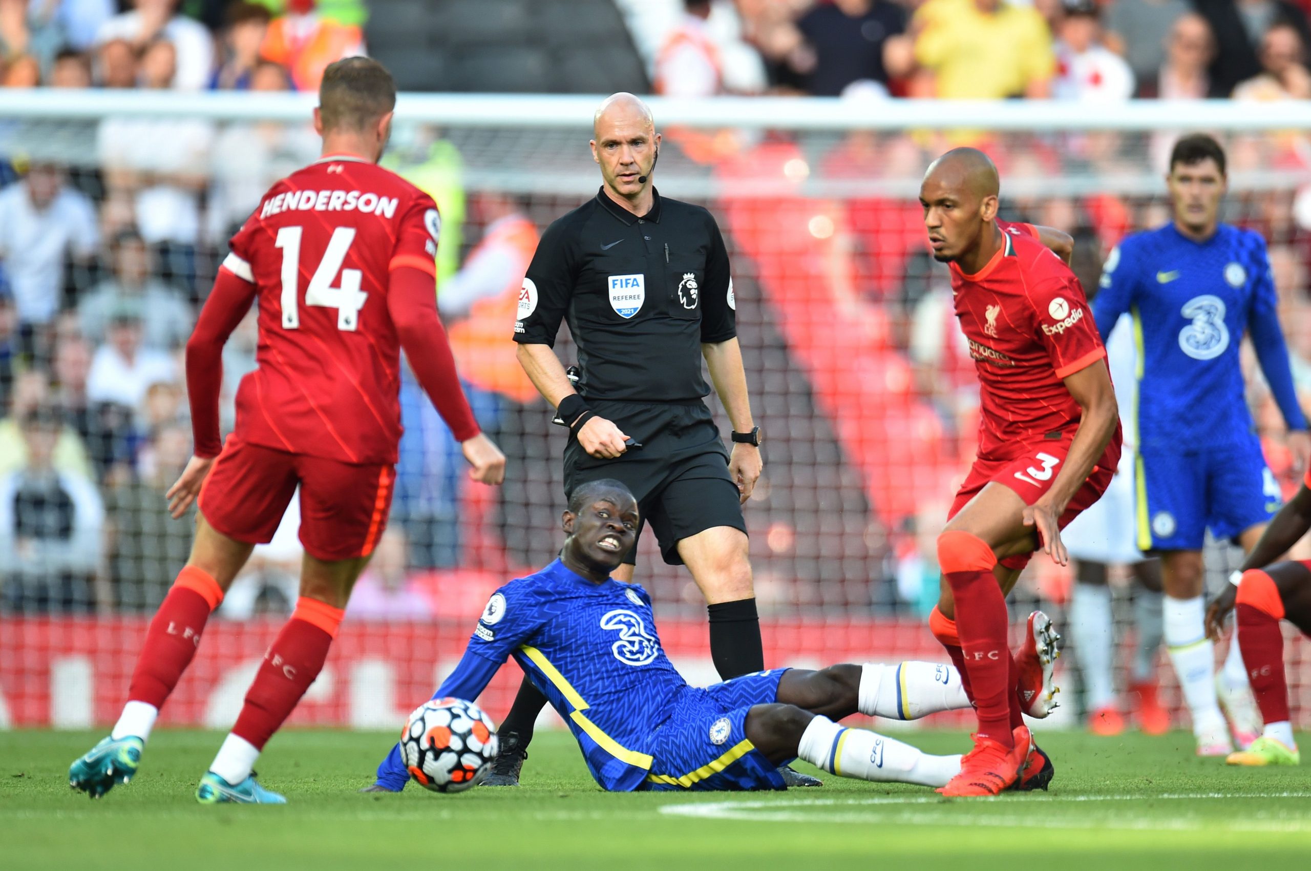 Tiền vệ N'Golo Kanté chấn thương 